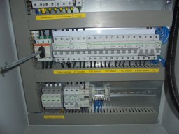 E1-3